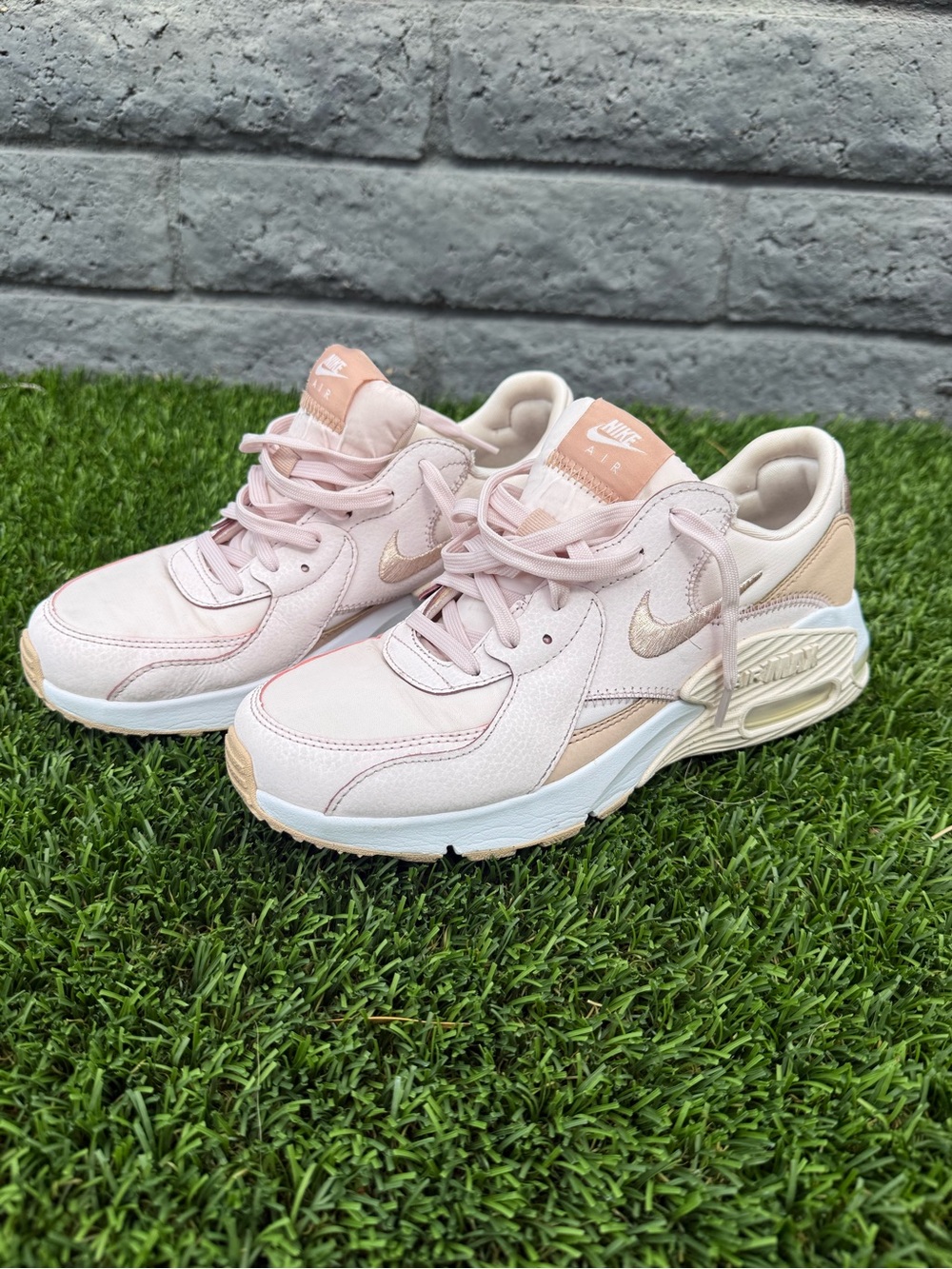 Nike Pink and Cream Cushioned Running Sneakers